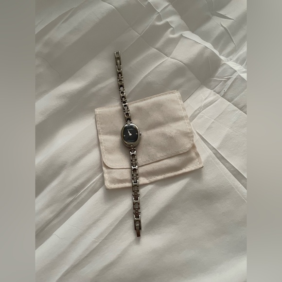 Guess Watch - Picture 2 of 7